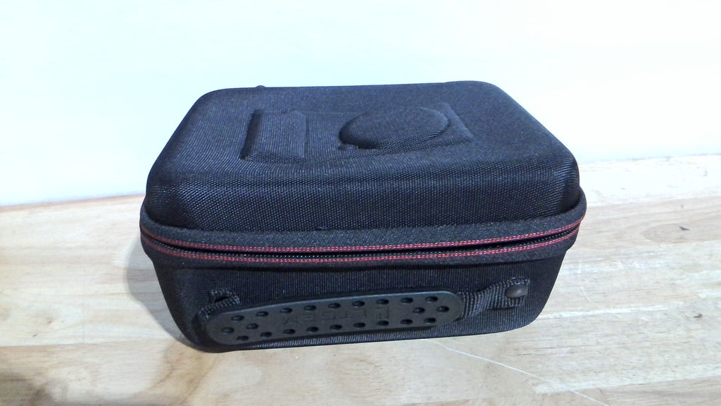 estuche rígido de transporte fabricado en material EVA (Etilvinilacetato) ARTICULO VIENE COMO SE MUESTRA EN LA SEGUNDA IMAGEN )