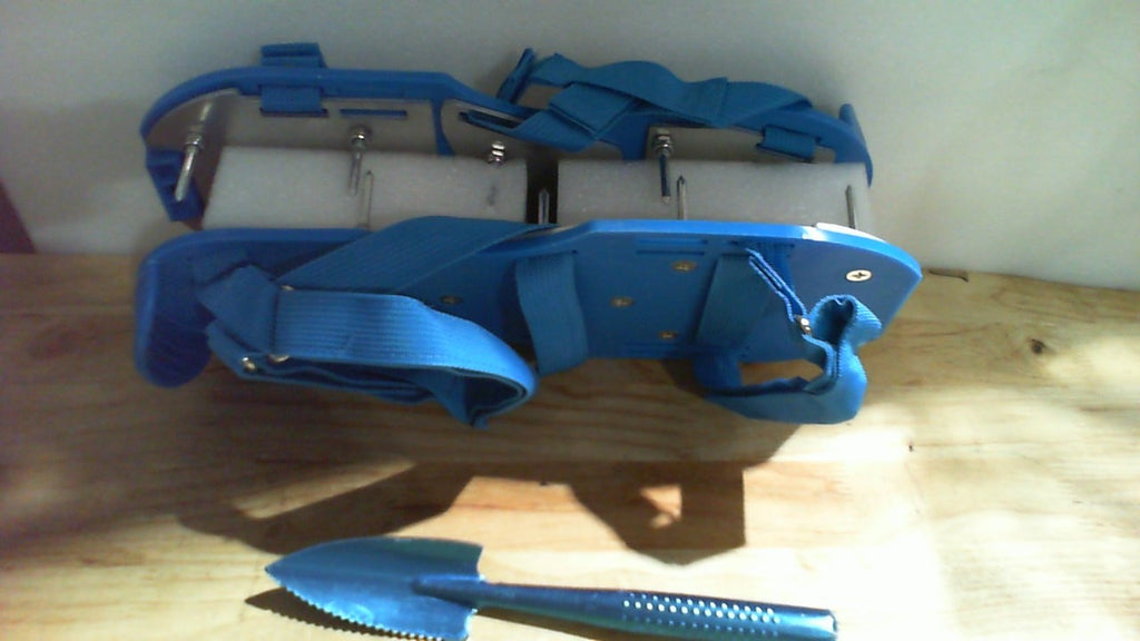 USADO (ZAPATOS NO INCLUIDOS) DenForste Zapatos Aireadores de Cesped | Pre-Ensamblados, Herramienta para Airear Jardin y Patio, Azul, Talla Grande
