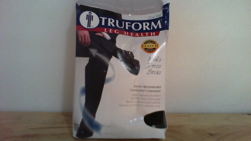 MODELO EN NEGRO Truform Calcetines de Compresion 30-40 mmHg | Calcetines de Vestir para Hombre, Altura hasta la Rodilla | Negro, Extra Grande