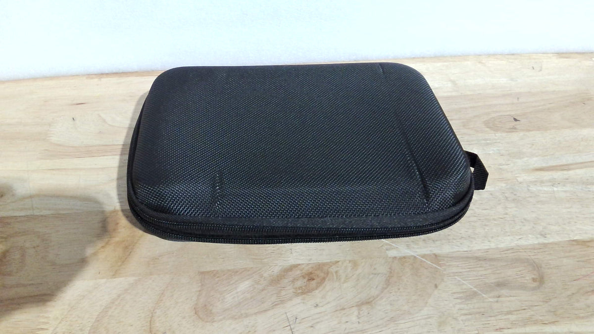 estuche organizador rígido de viaje (Hard EVA Travel Case / Tech Organizer) ARTICULO VIENE COMO SE OBSERVA EN LA SEGUNDA Y TERCERA IMAGEN VIENE SIN ACCESORIOS