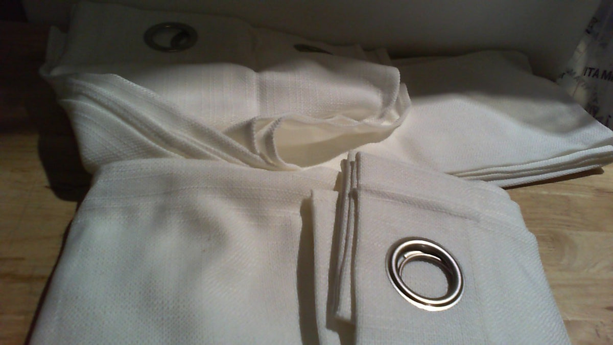 cortinas de tela blanca con acabado texturizado tipo lino