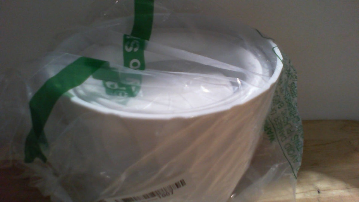 Juego de 6 maseteros blancos con plato.