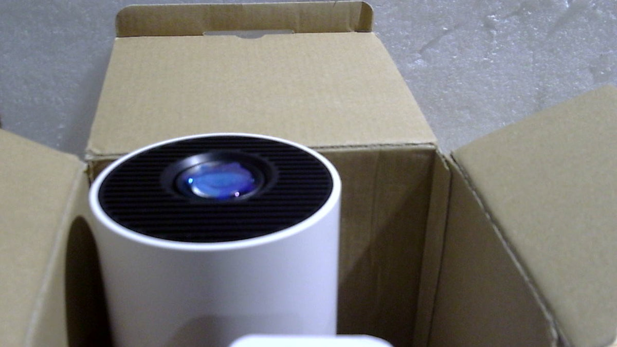 COLOR BLANCO Y NEGRO-Mini proyector 4K, WiFi y Bluetooth 5.4, aplicaciones integradas