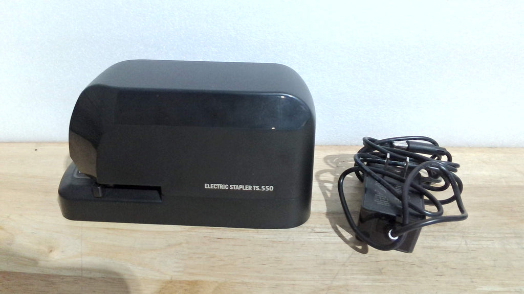 engrapadora eléctrica automática de la marca SYLCXX.( ARTICULO VIENE COMO SE MUESTRA EN LA SEGUNDA IMAGEN )