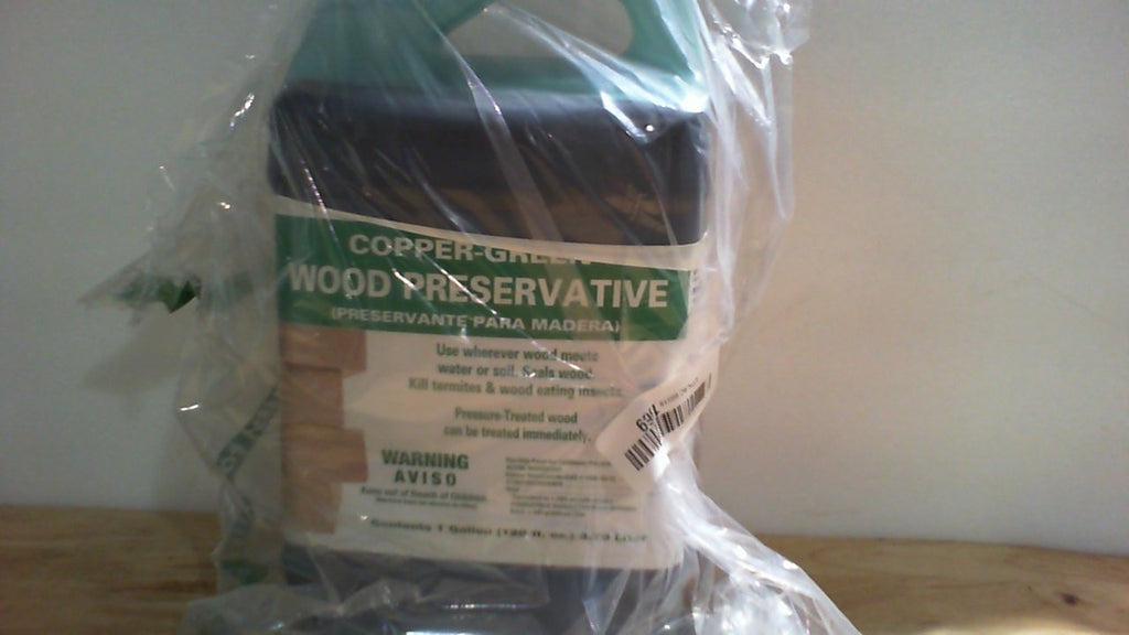 USADO (TAPA ABIERTA) preservante para madera e insecticida líquido de la marca Copper-Green