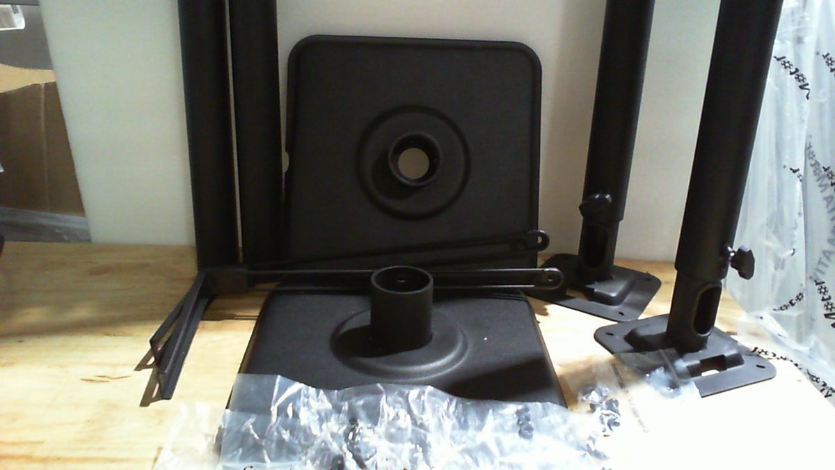 USADO kit de soportes universales ajustables para parlantes de piso (tipo torre/pedestal). Mounting Dream MD5402.