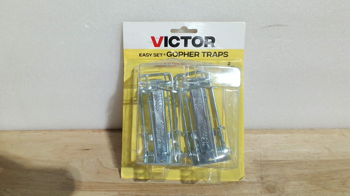 trampas metálicas para taltuzas (gophers) Victor Easy Set Gopher Traps ( ARTICULO VIENE COMO SE OBSERVA EN LA SEGUNDA IMAGEN ( VIENE SELLADO )