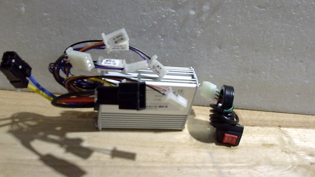 Controlador Kunray KR31F de 36-1000 W con escobillas para accesorios de patinete eléctrico, bicicleta y motocicleta.