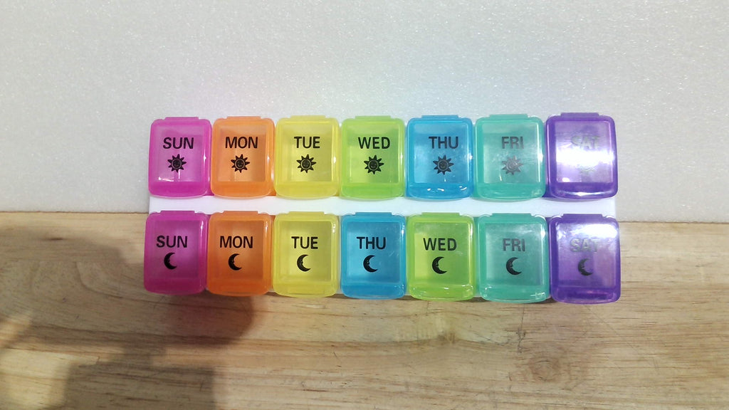 organizador de pastillas semanal de doble toma (Pastillero AM/PM) ( ARTICULO VIENE COMO SE MUESTRA EN LA IMAGEN 2 Y 3