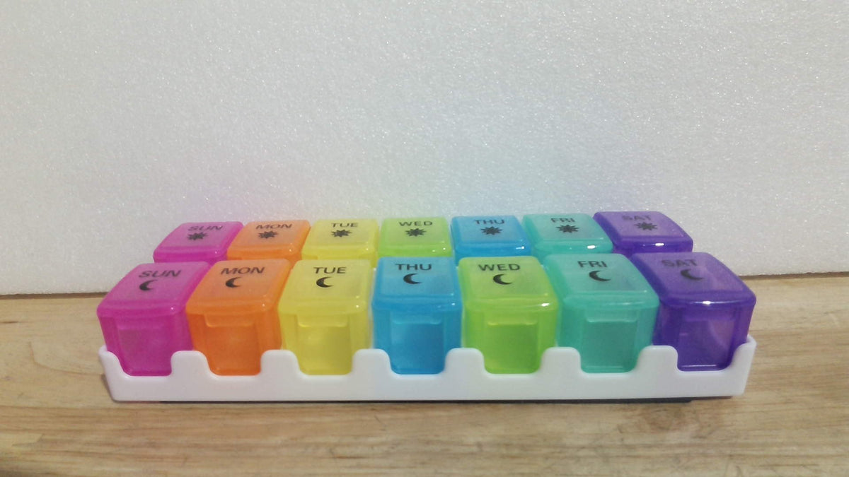 organizador de pastillas semanal de doble toma (Pastillero AM/PM) ( ARTICULO VIENE COMO SE MUESTRA EN LA IMAGEN 2 Y 3