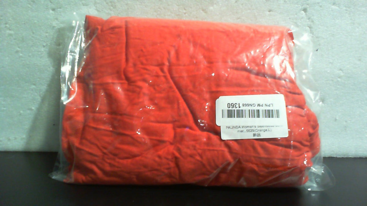 Vestido coral de tirantes con bolsillos laterales y falda fluida