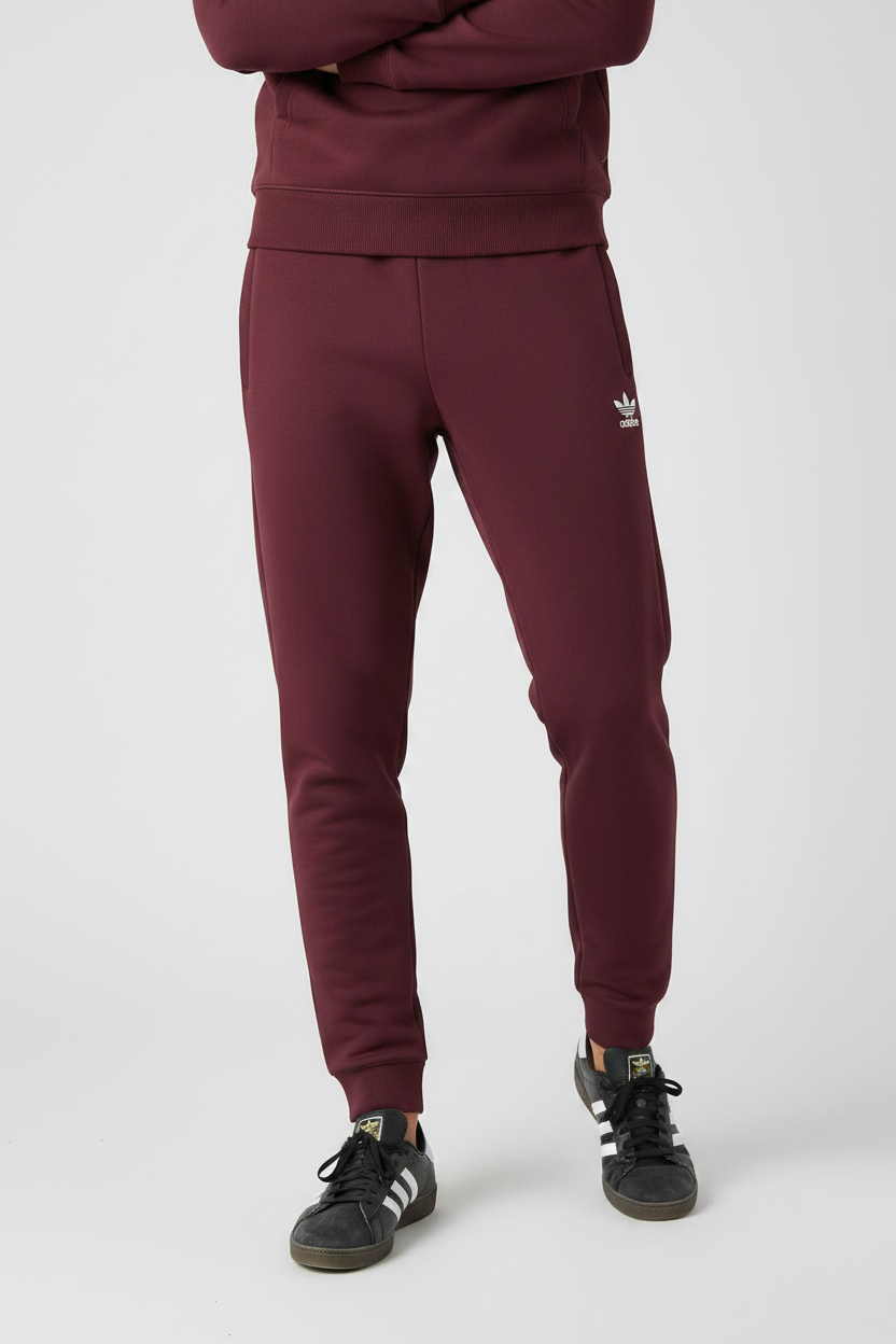 Adidas Jogger modelo solo pantalón