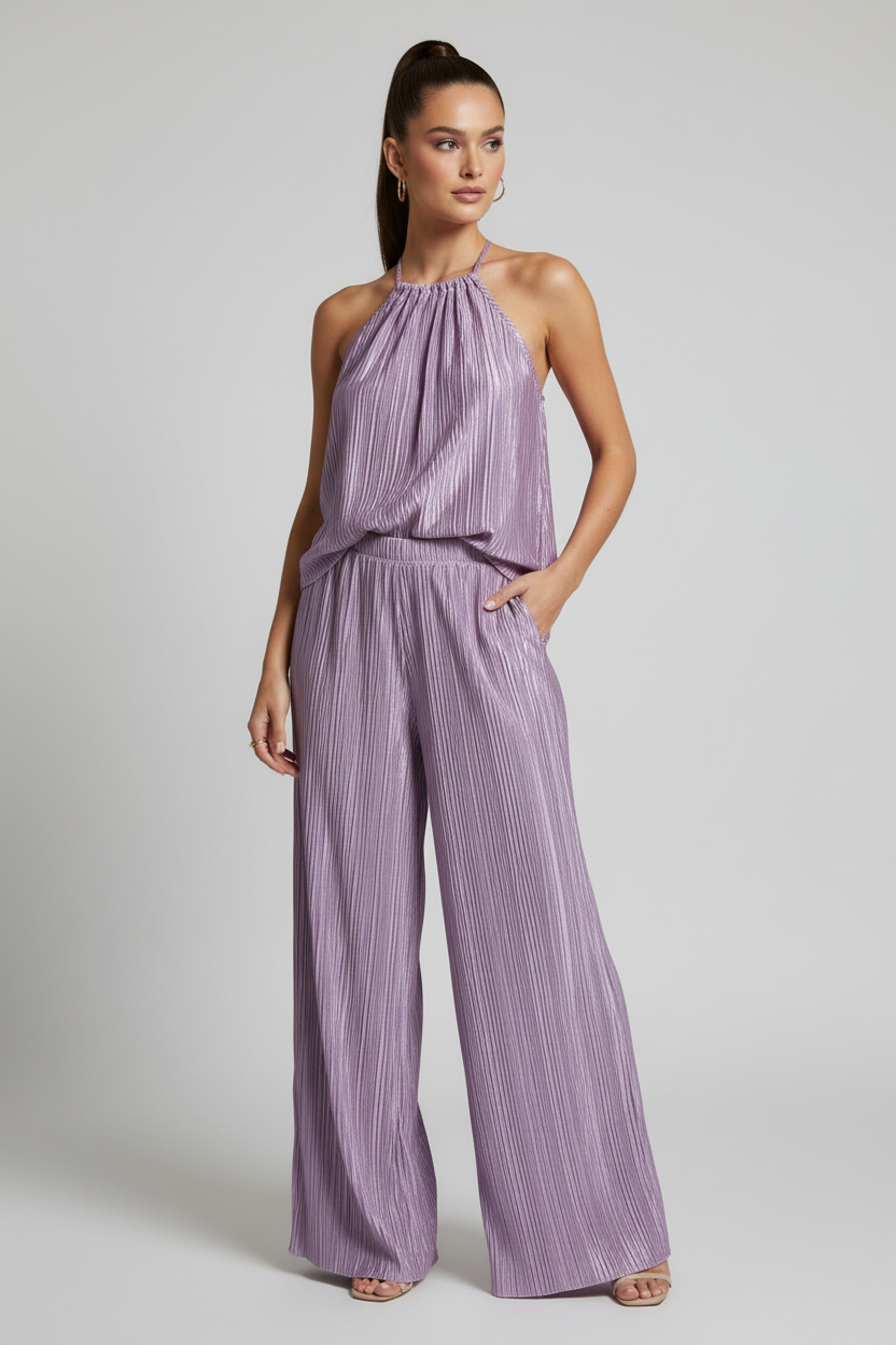 Conjunto Plisado Lila con Modelo