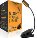 Lámpara de lectura nocturna Amber Light+ con diseño compacto y portátil. Emite una luz ámbar cálida que reduce la fatiga visual durante la lectura en horas de la noche, ideal para proteger tu sueño sin afectar la melatonina.