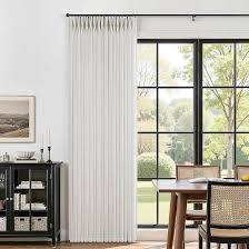 un juego de cortinas de la marca COMON HOME, las cuales destacan por su diseño plisado elegante ( ARTICULO VIENE COMO SE MUESTRA EN LA SEGUNDA Y TERCERA IMAGEN )VIENE SOLO UNA PIEZA