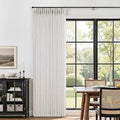 un juego de cortinas de la marca COMON HOME, las cuales destacan por su diseño plisado elegante ( ARTICULO VIENE COMO SE MUESTRA EN LA SEGUNDA Y TERCERA IMAGEN )VIENE SOLO UNA PIEZA