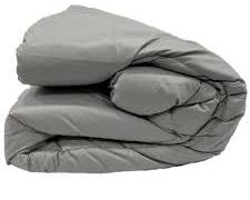 juego de cama en una bolsa (bed-in-a-bag) tamaño Queen de color gris claro ARTICULO VIENE COMO SE MUESTRA EN LA SEGUNDA IMAGEN ) CONTIENE 5 PIEZAS