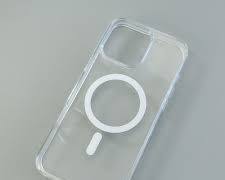 estuche protector transparente con tecnología MagSafe de la marca Miracase para iPhone 13-16 normal y plus.