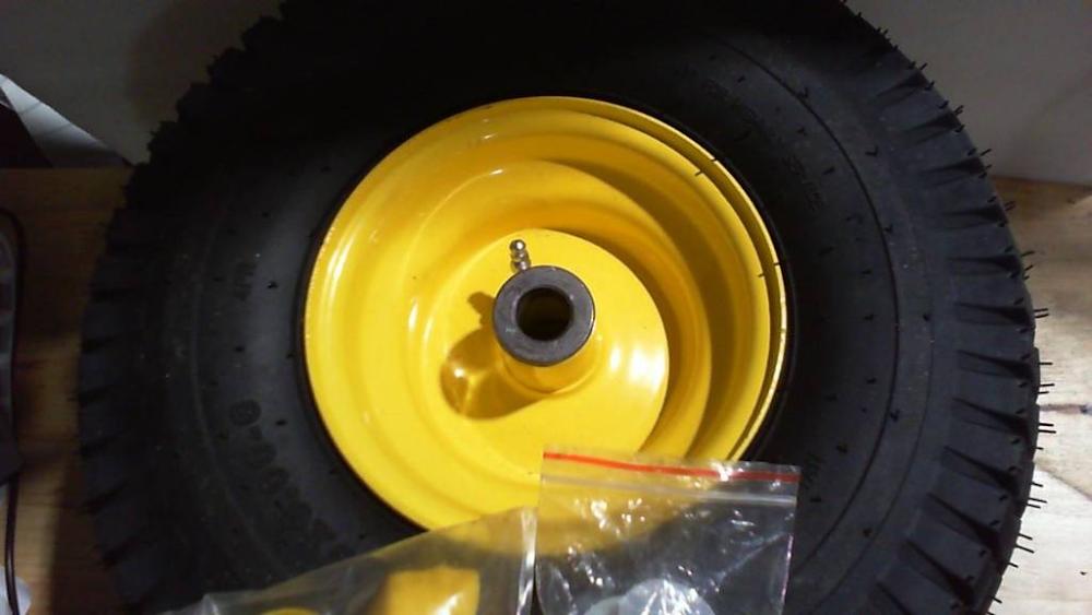 FALTAN 4 ARANDELAS. set de 2 llantas completas con aro para tractor cortacésped (Lawn Mower Tire and Rim Assembly), en la medida estándar 15x6.00-6