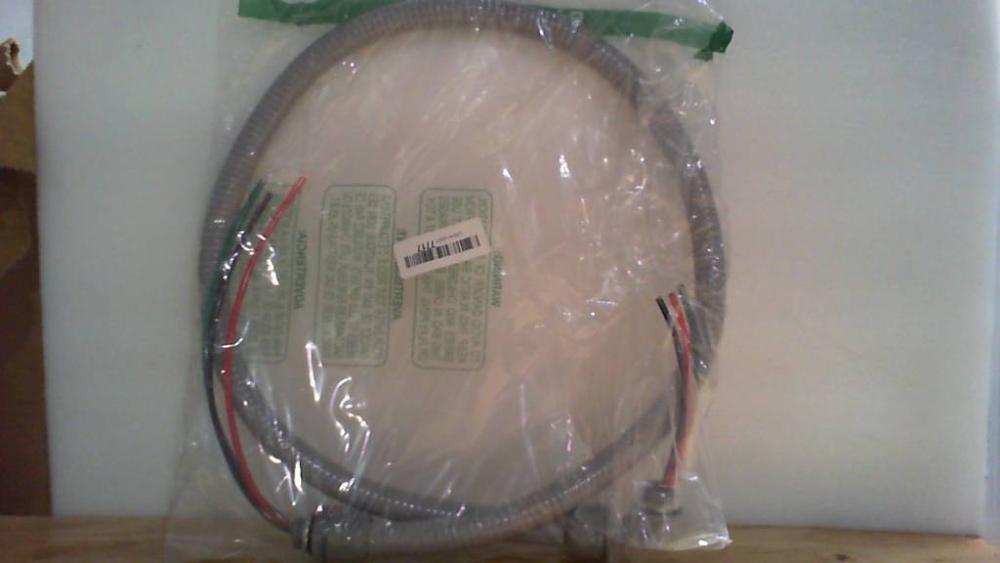 látigo eléctrico pre-cableado hermético (Pre-Wired Liquid-Tight A/C Power Whip)
