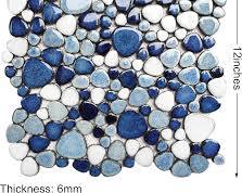 mosaico de porcelana esmaltada con diseño de piedras de río o guijarros