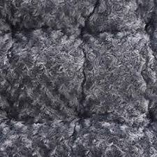 cojín para silla capitoné de piel sintética (Tufted Faux Fur Chair Pad) en color gris oscuro o carbón