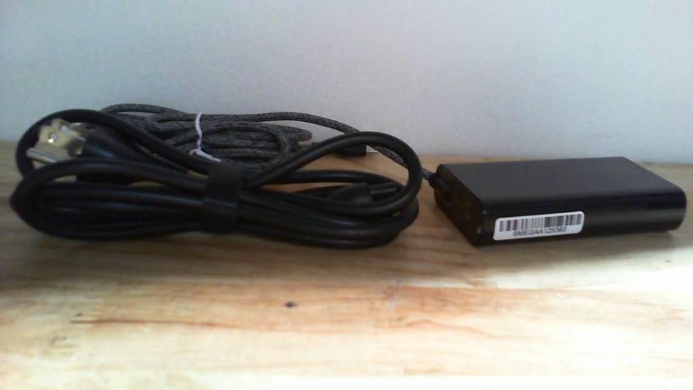 cargador original para computadora portátil de la marca Lenovo (conector USB Tipo C)