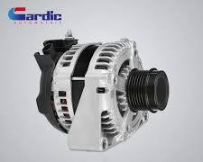 Alternador de motor para automóvil.