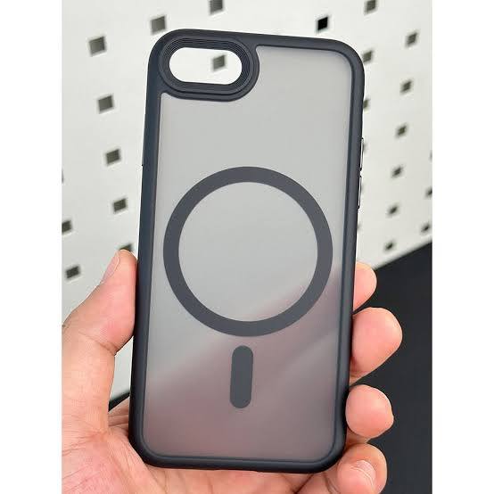 estuche (protector) magnético translúcido para iPhone junto con su respectiva lámina protectora de pantalla modelo 7-8