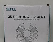 caja de filamento para impresión 3D de la marca SUNLU