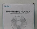 caja de filamento para impresión 3D de la marca SUNLU