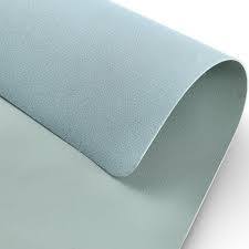 protector de escritorio de cuero sintético (desk pad) desempacado de la caja anterior, en un tono gris claro o verde menta pálido  ( ARTICULO VIENE COMO SE OBSERVA EN LA SEGUNDA IMAGEN )