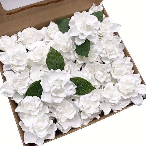 cabezas de rosas artificiales blancas / marfil