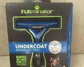 FURminator Undercoat deShedding Tool, diseñada específicamente para perros grandes de pelo corto