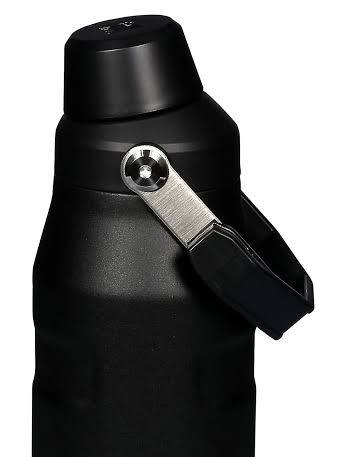 USADA botella térmica Stanley The AeroLight IceFlow Bottle con tapa Fast Flow (Capacidad de 24 oz / 710 ml) en color negro mate