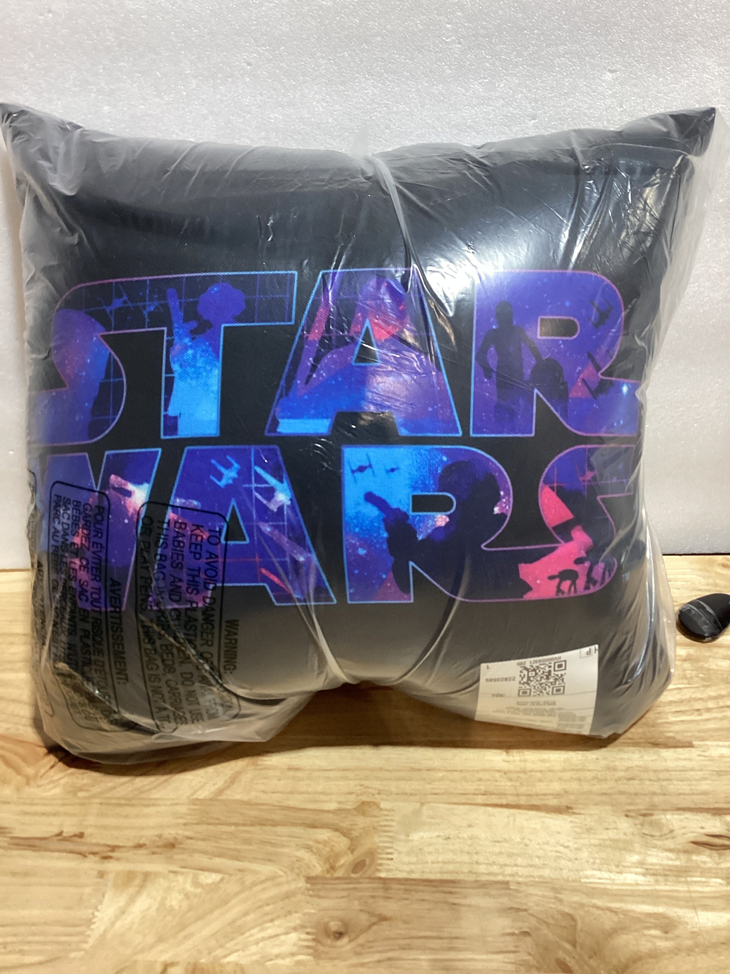 Cojín Decorativo Star Wars Logo Retro Galaxia 90s | Throw Pillow Oficial | Decoración para Sala, Cuarto o Sofá | Edición Coleccionista