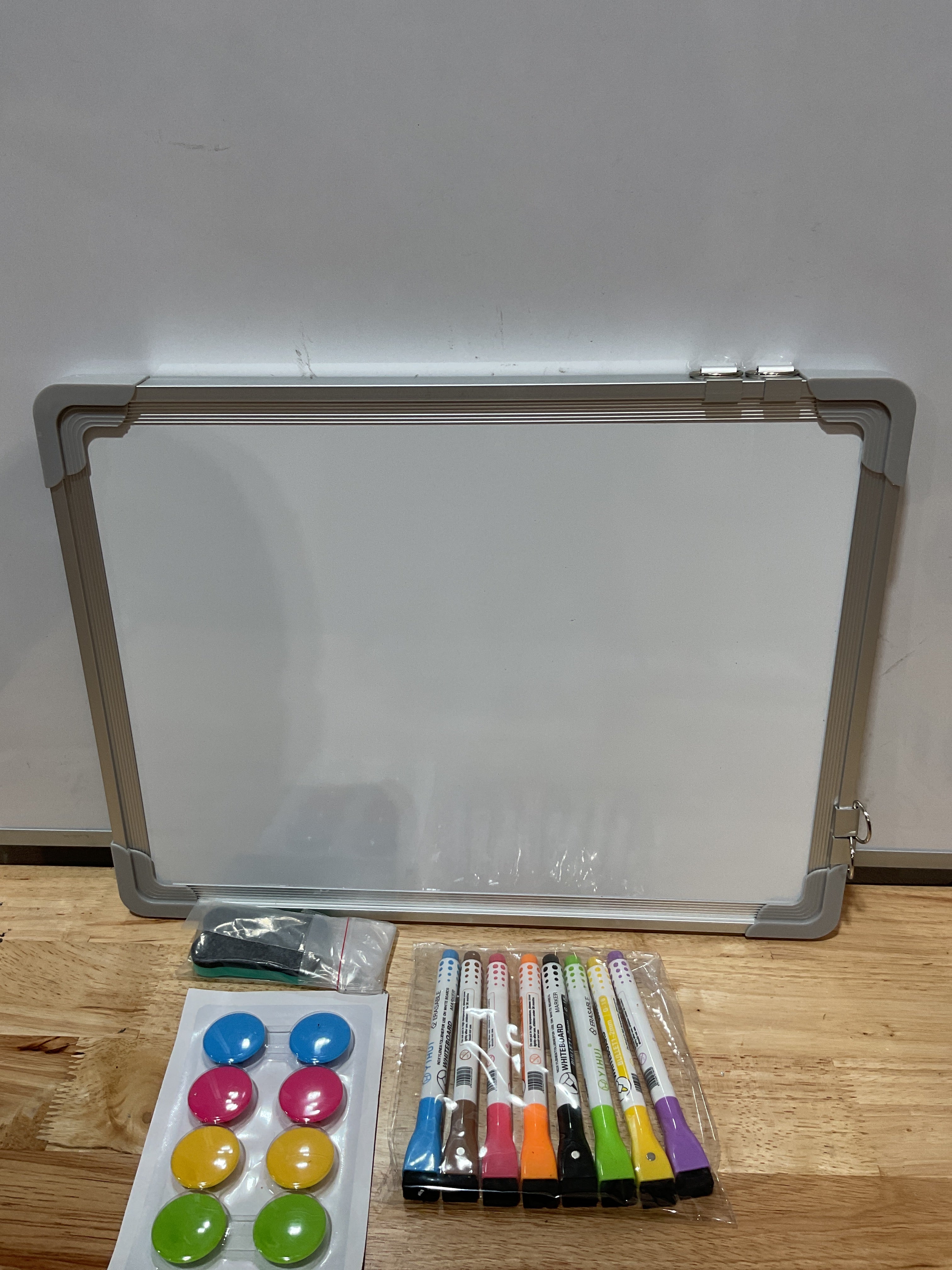 Pizarra Blanca Magnética de Borrado en Seco 16" x 12" con Marco de Aluminio – Para Hogar, Oficina y Escuela