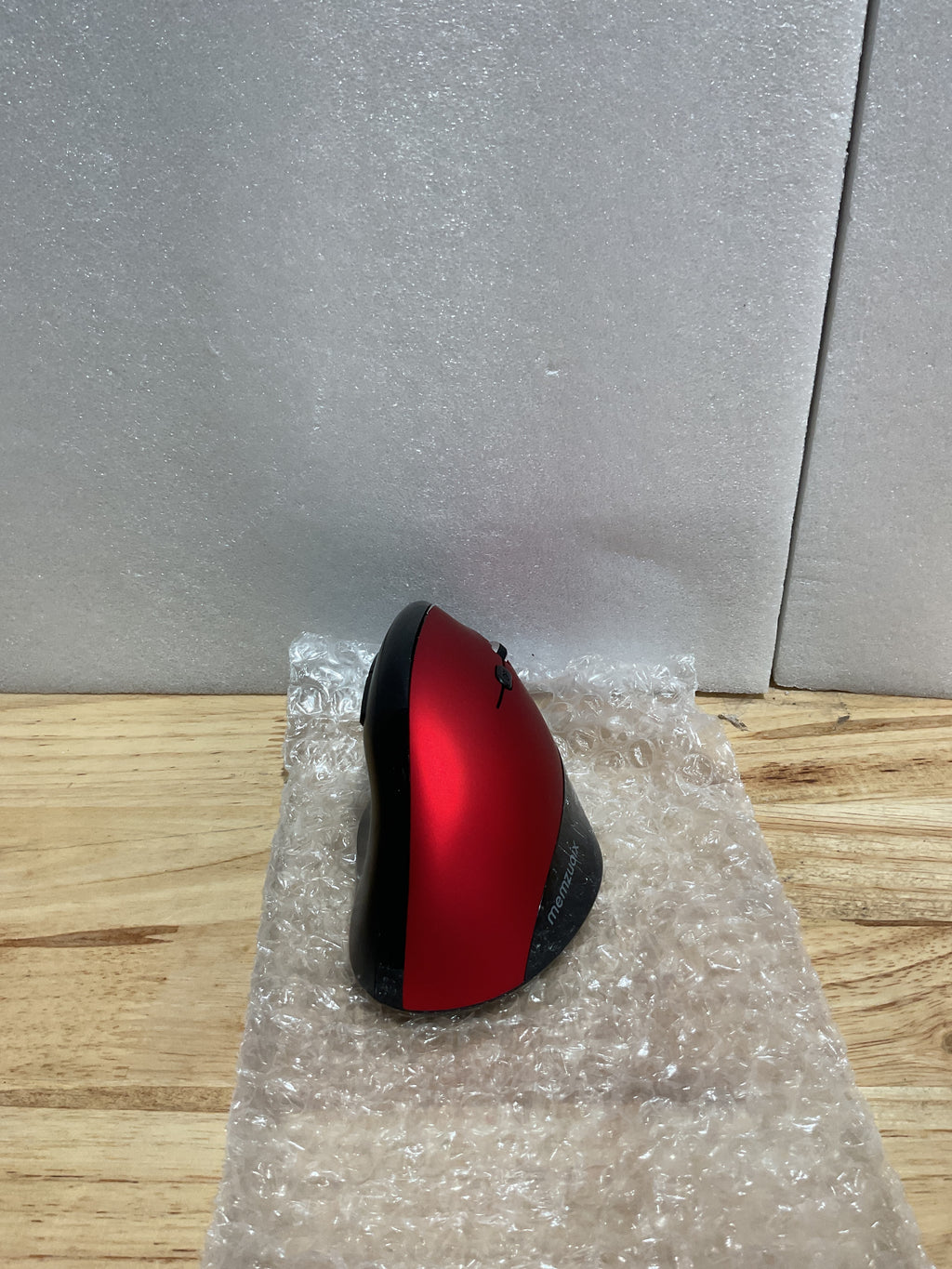 memzuoix Ergonomic Wireless Mouse, 2.4G Optical Cordless, 800/1200/1600 DPI, Vertical Computer Mouse for Laptop, Mac, PC, Desktop (Right Hand, Large) - Red