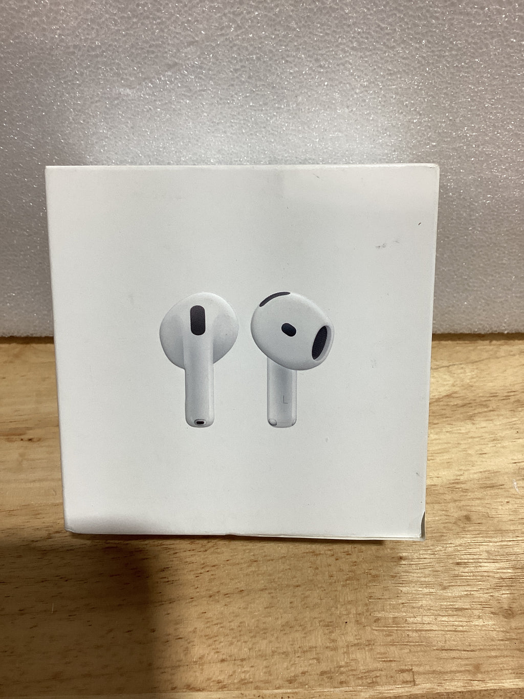 Apple AirPods 4 auriculares inalámbricos, auriculares Bluetooth, audio espacial personalizado, resistente al sudor y al agua, estuche de carga USB-C, chip H2, hasta 30 horas de duración de batería