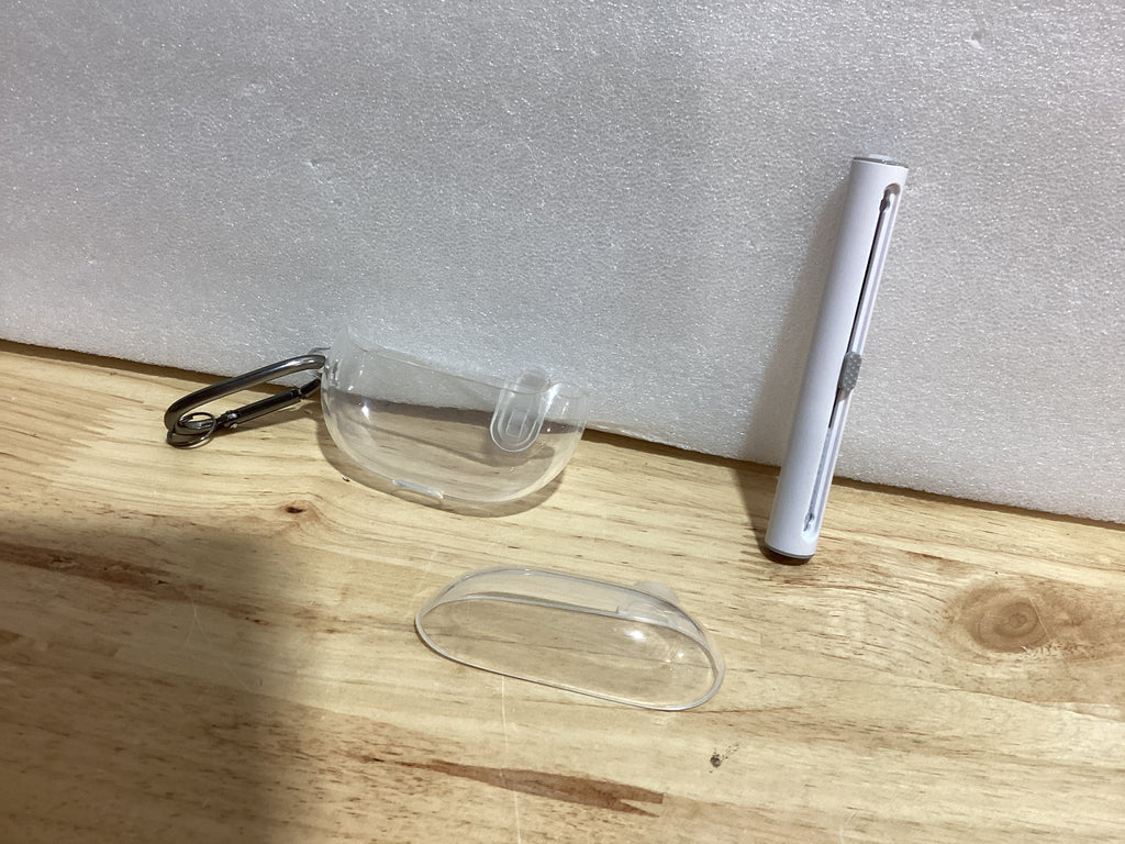 Funda Protectora Transparente para Beats Studio Buds y Buds+ — Con Clip, Kit de Limpieza y Llavero, Compatible 2021/2023