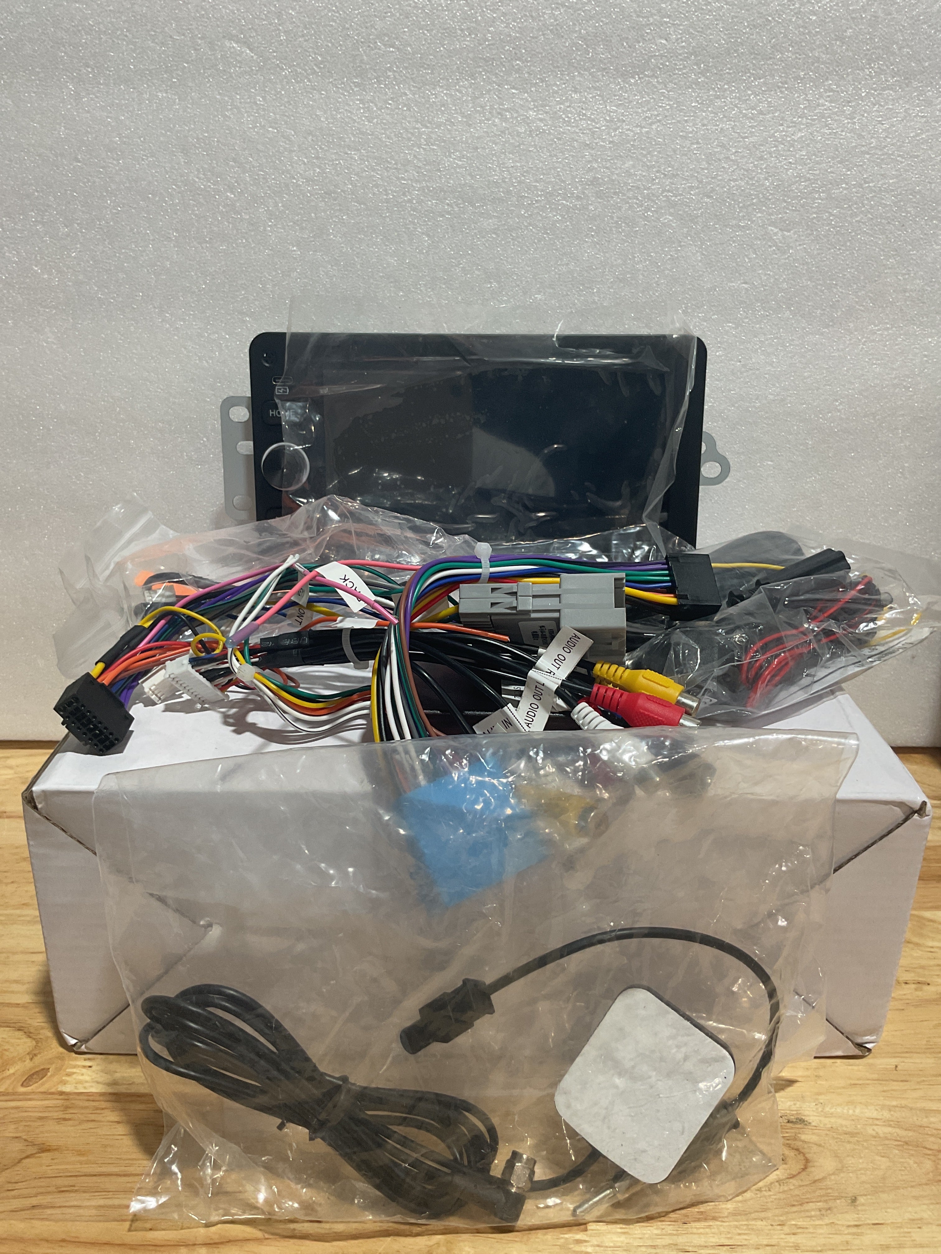 Radio Android 2+64G para Chevrolet Silverado, GMC Sierra, Tahoe, Yukon y Hummer H2 con CarPlay, GPS y Cámara de Reversa
