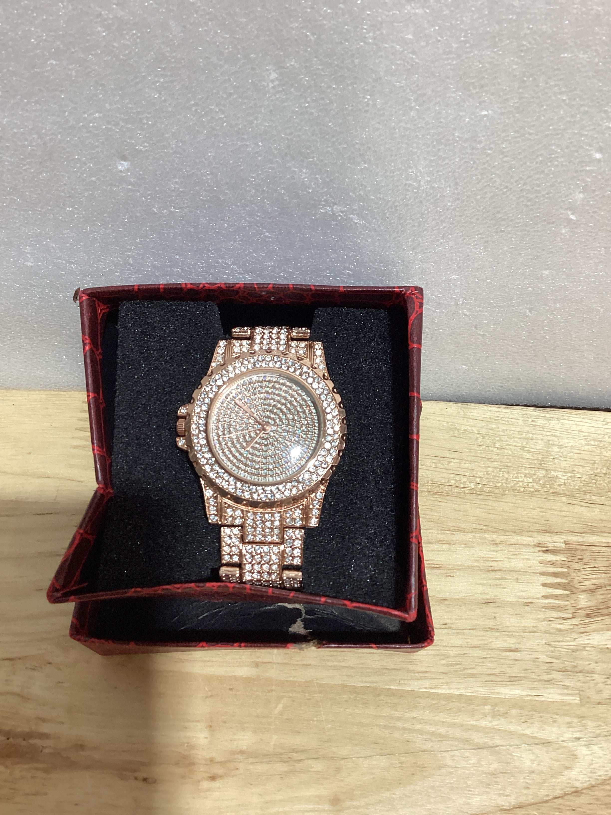 Reloj WTB0102 para Dama con Correa de Brillos en Oro Rosa – Elegante y Femenino
