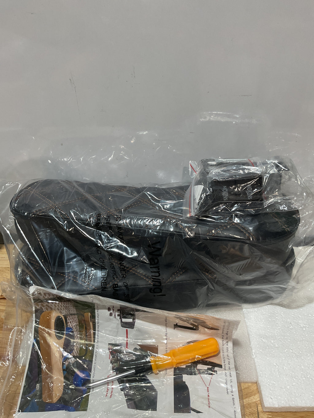 Apoyabrazos Plegable NOKINS para Carrito de Golf con Portavasos – Sin Perforación, Color Negro