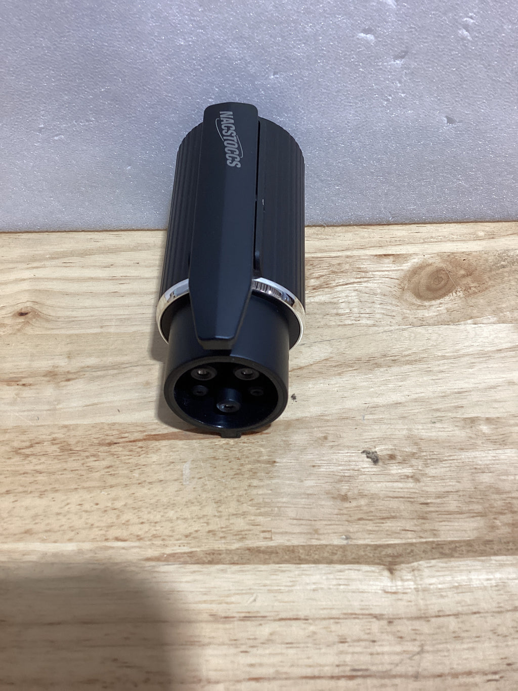 Adaptador Cargador NACS a J1772 | 80A / 280V | Certificación IP55 | Con Seguro | Compatible con Wall Connector NACS