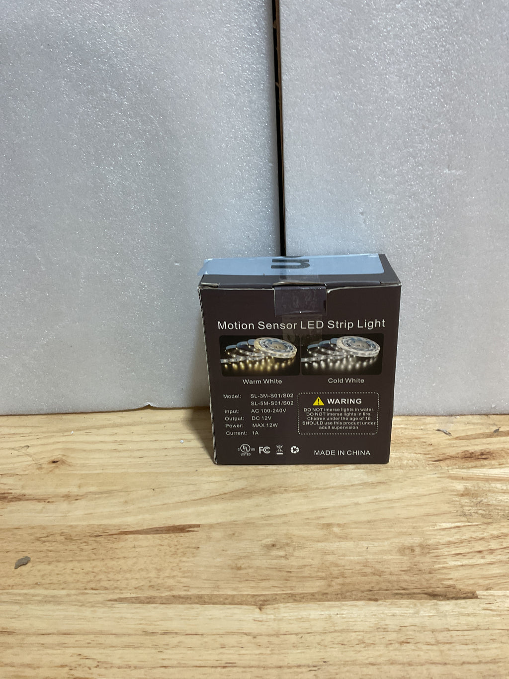 Tira LED con Sensor de Movimiento Feuymoent 9.84ft – Luz Blanca Fría 6000K con Dimmer y Temporizador