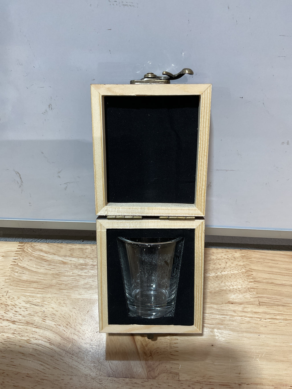Vaso de Shot 40 Años – Edición Vintage 1986 con Caja de Madera | Regalo de Cumpleaños