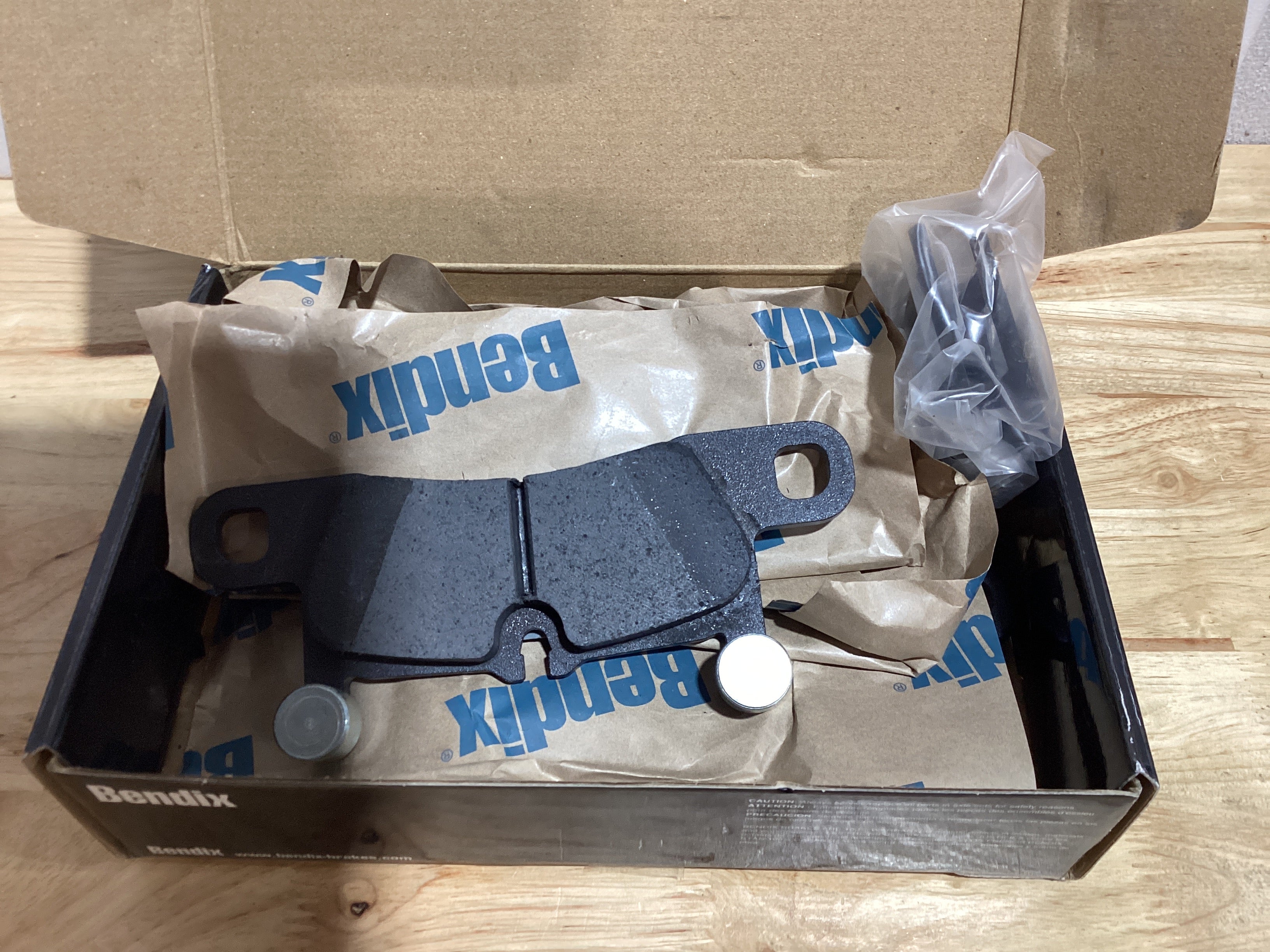 Pastillas de Freno Traseras Cerámicas Bendix Premium SBC1453 para Porsche Cayenne 2011-2018 y Volkswagen Touareg 2011-2018