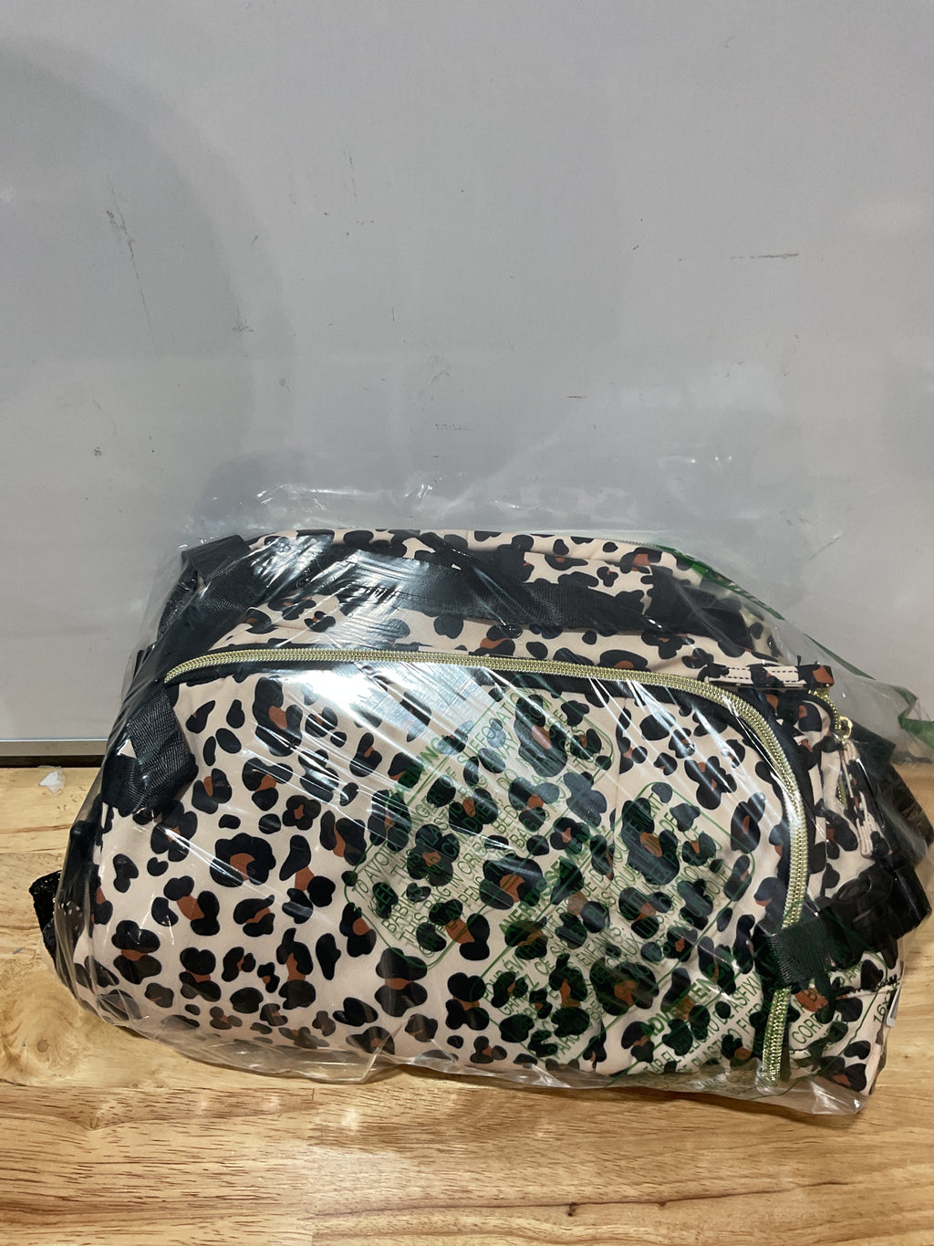 Mochila de Viaje Capolo Impermeable con Compartimento para Laptop 15.6" | Estampado Leopardo