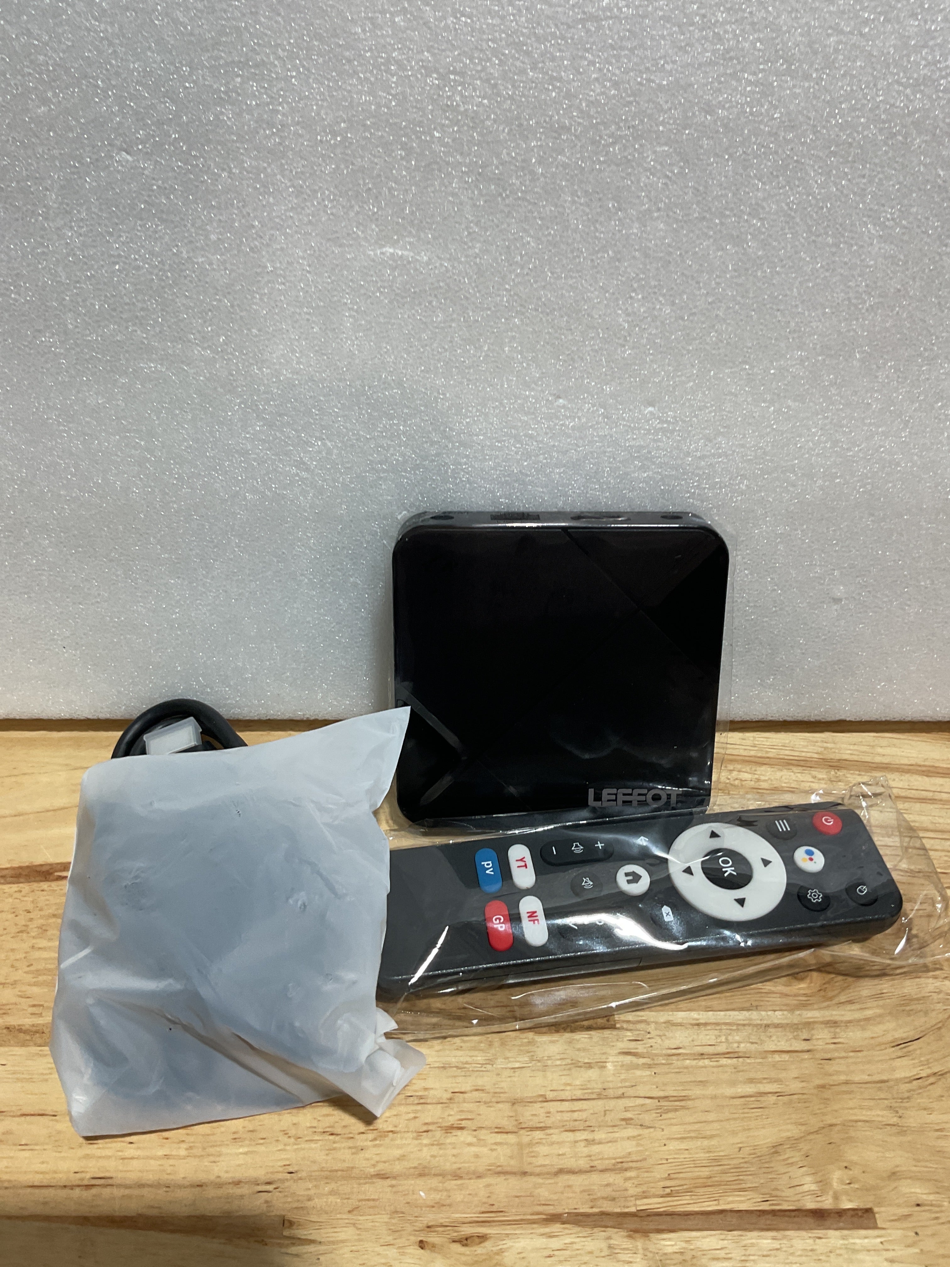 TV Box Android 14 4K Ultra HD | LEFFOT RK3518 con WiFi 6 y Control por Voz