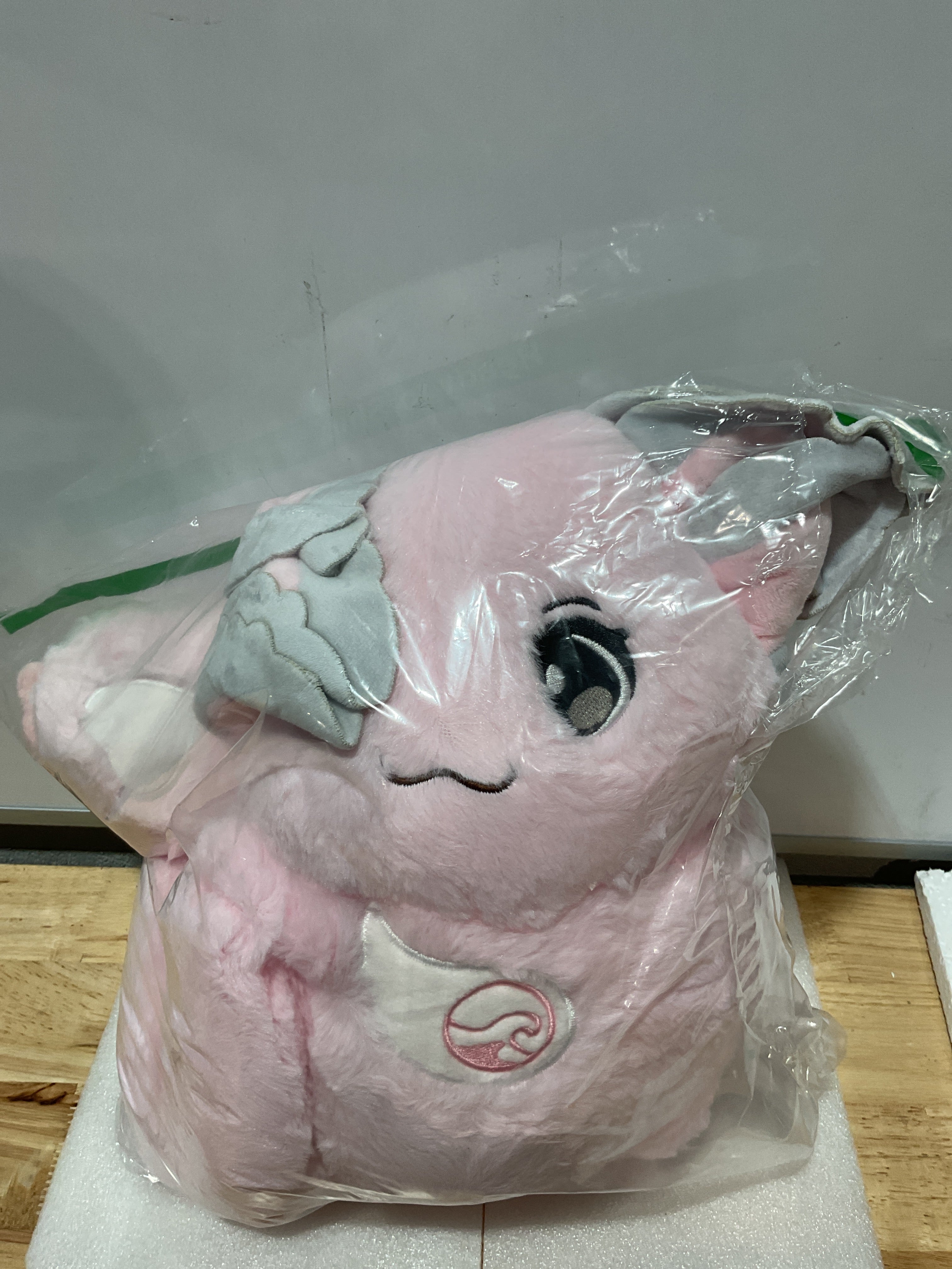 Peluche Axolotl con Peso Huggle Healers 4.5lb — Brazos Largos 36 Pulgadas Rosa